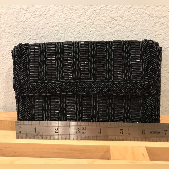 Vintage Walborg beaded clutch - Picture 3 of 9